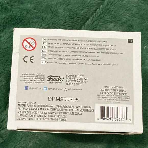 Funko Pop! Pokémon Bulbasaur Vinyl Figure - Green, Pink, Blue - Picture 6 of 6